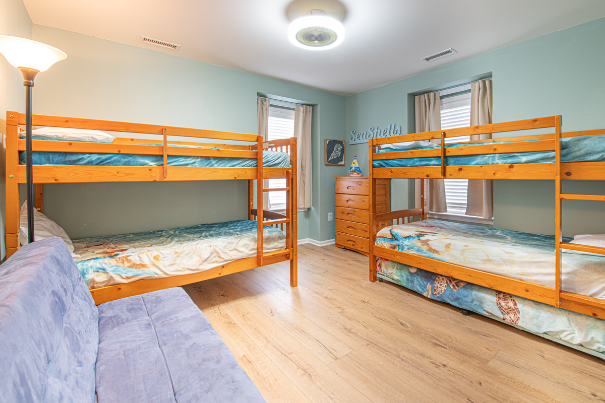 Bunk Bedroom , Futon, and Dresser - sleeps 6