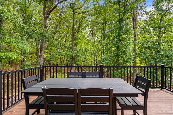 Dine al fresco – enjoy meals under the open sky