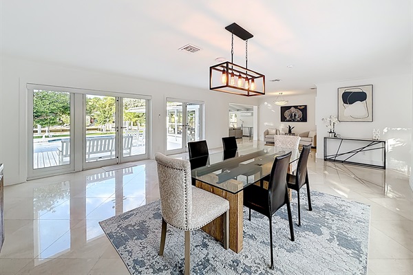 Good views out the front and the back. 