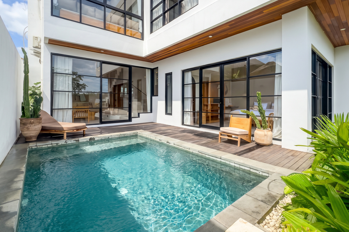 Pool area