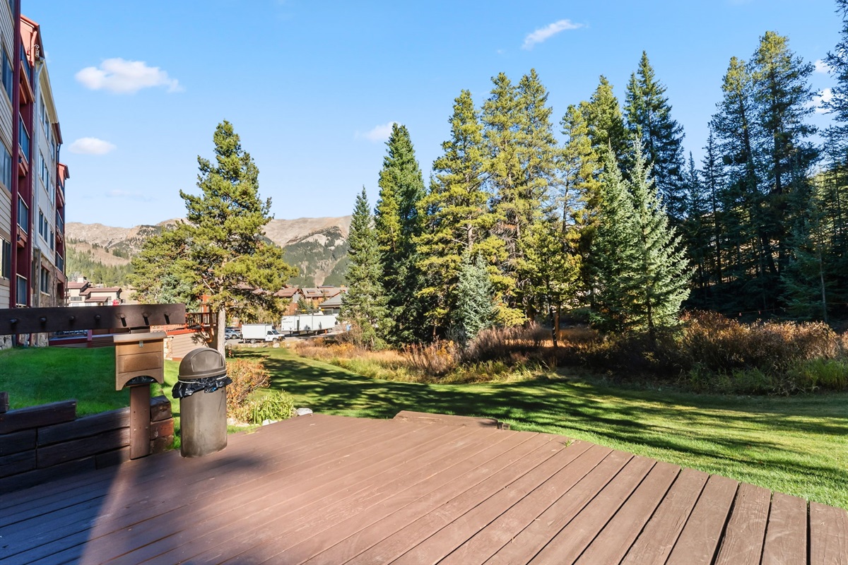 Ski-in / Ski-out out back door