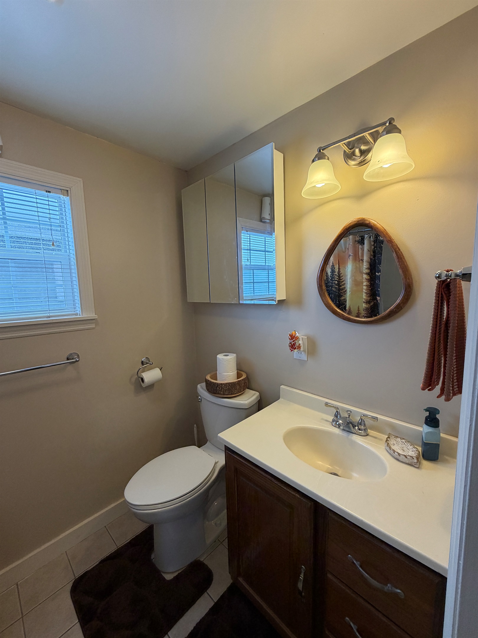 1st floor bath with shower