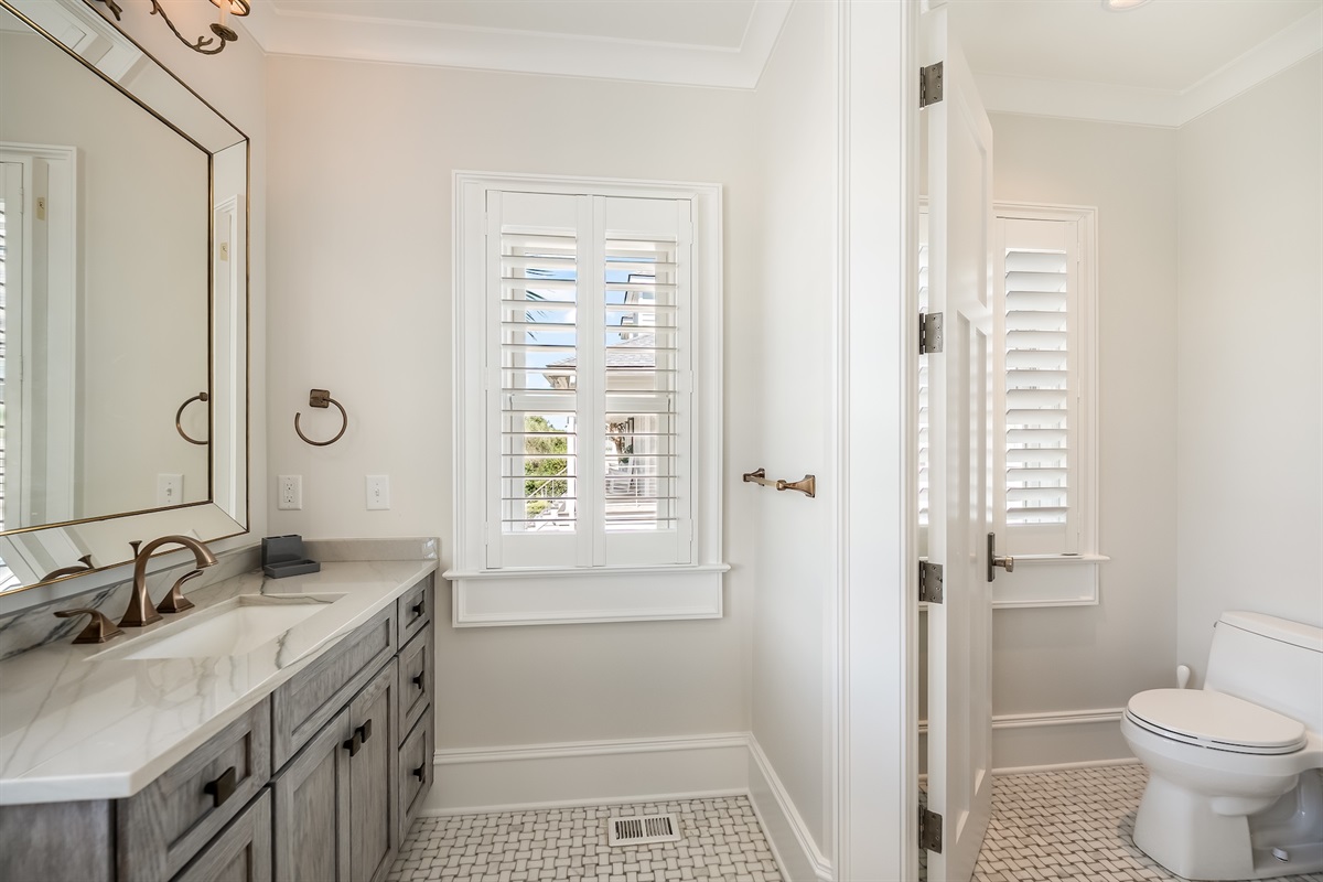 Primary Bath | Beach Shelter | 3708 Palm Blvd | Isle of Palms, SC | IOP Escapes