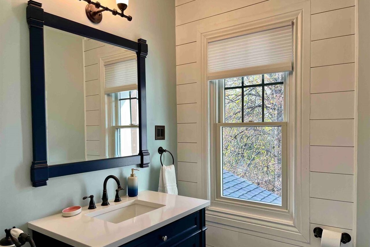 Bathroom #2- 2nd Floor Full Bathroom