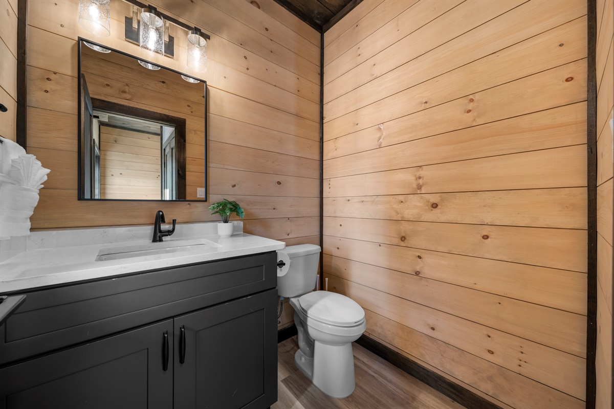 Half bathroom in main level