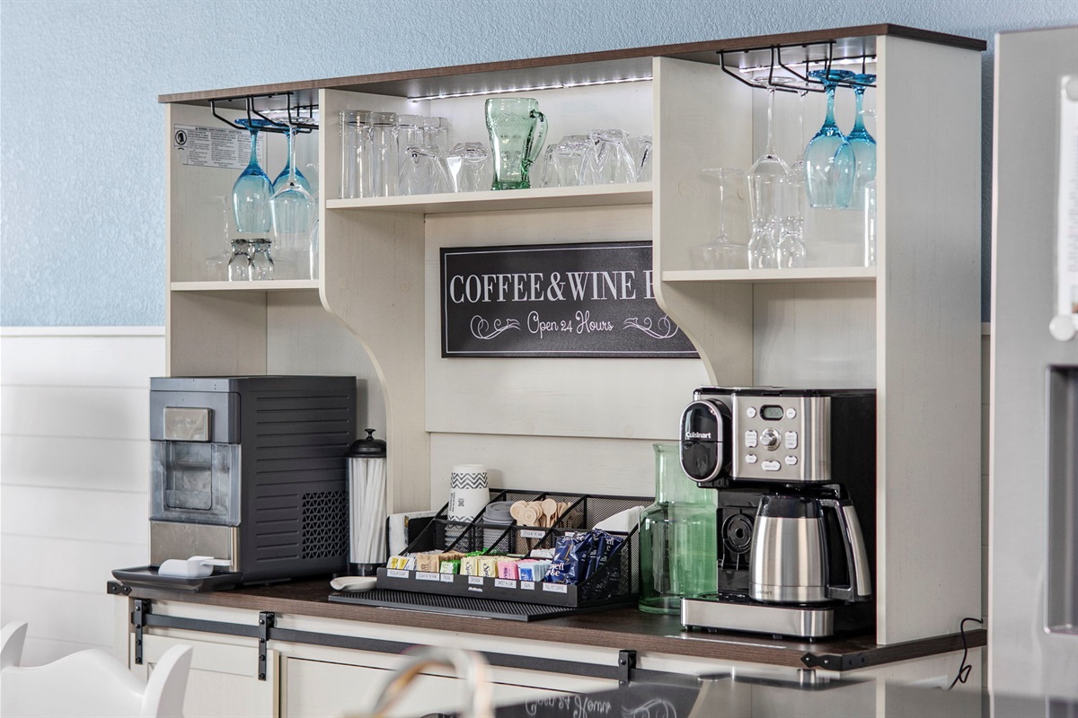 Lots of glasses choices!