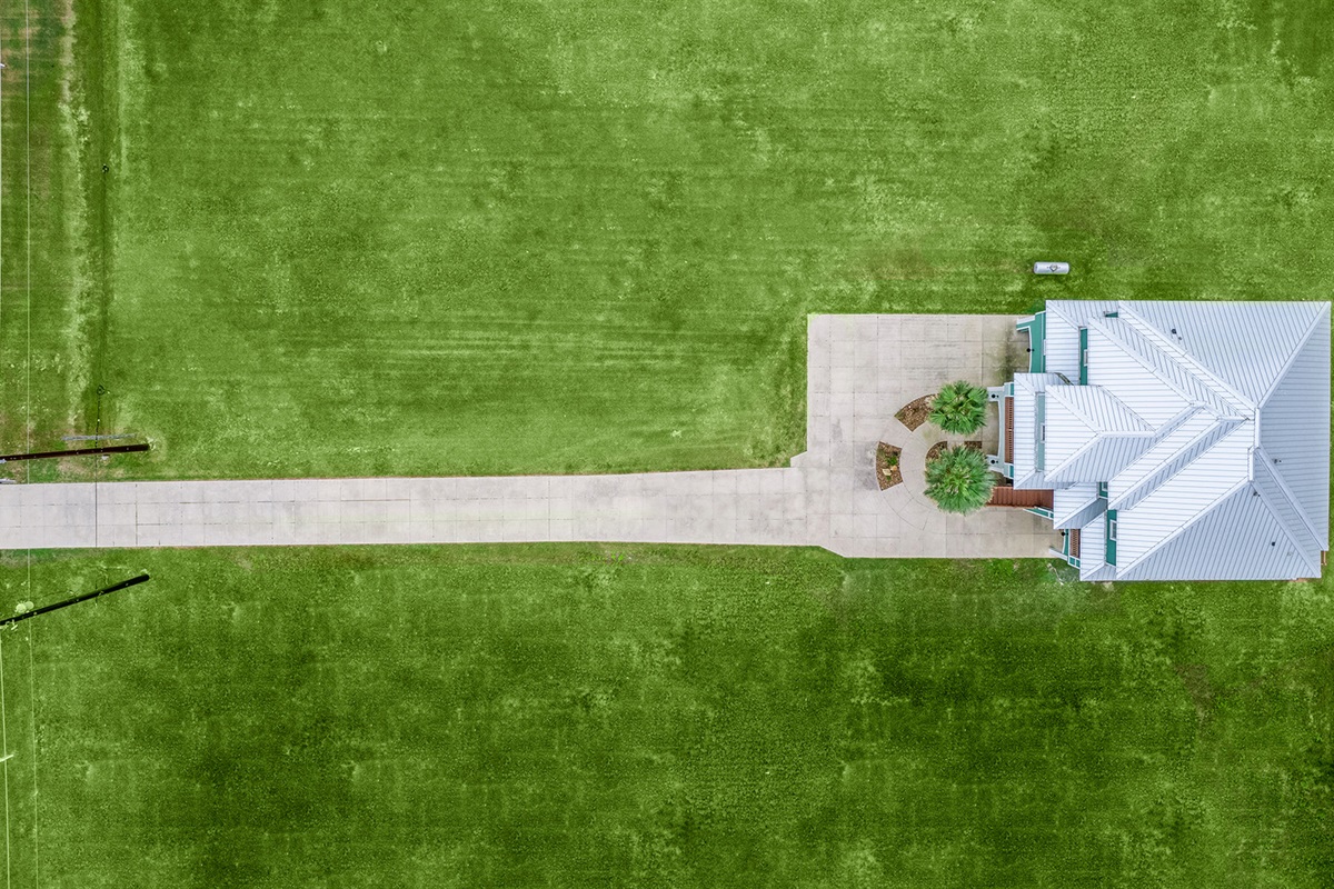 Aerial shot of the house and grounds.