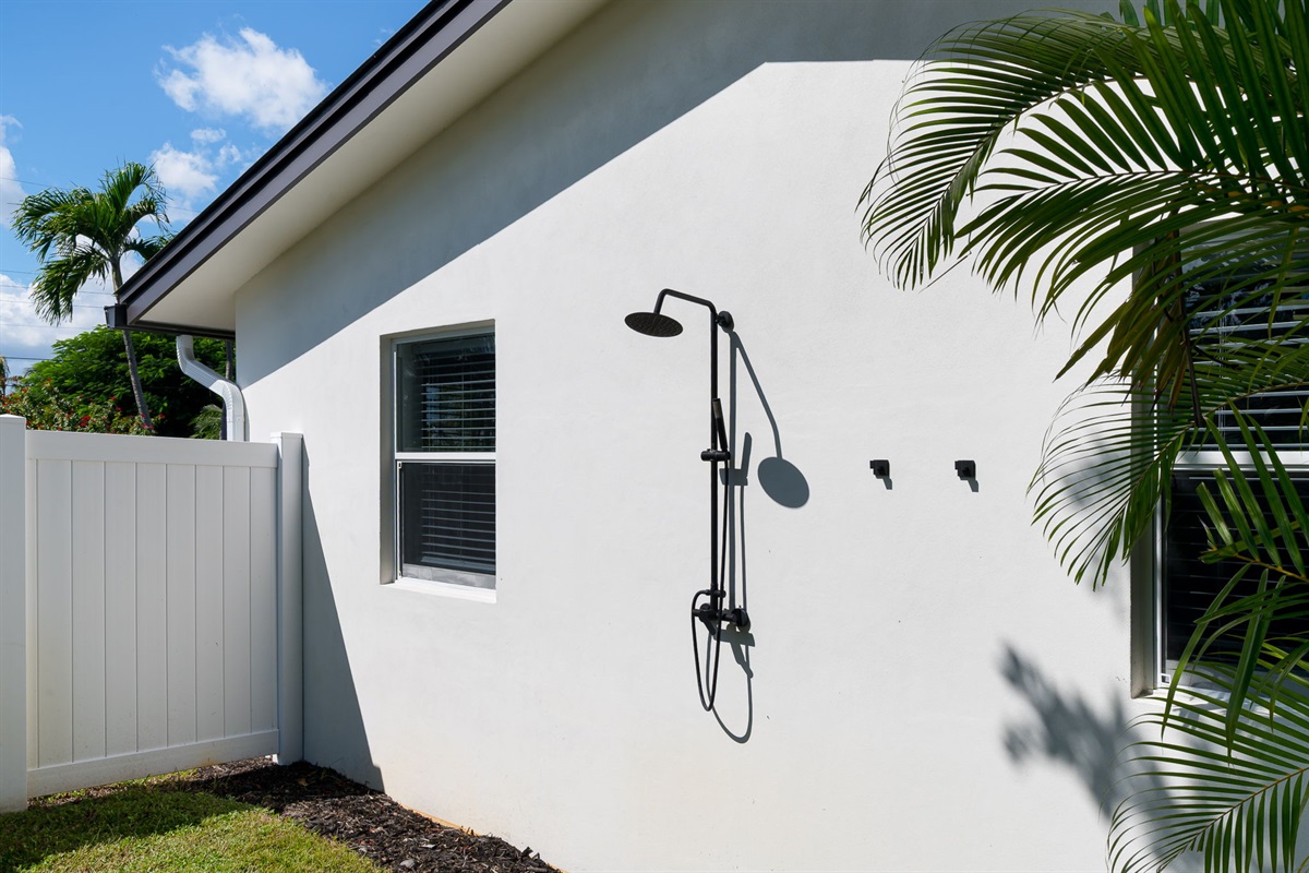 Convenient outdoor shower, perfect after a pool day!