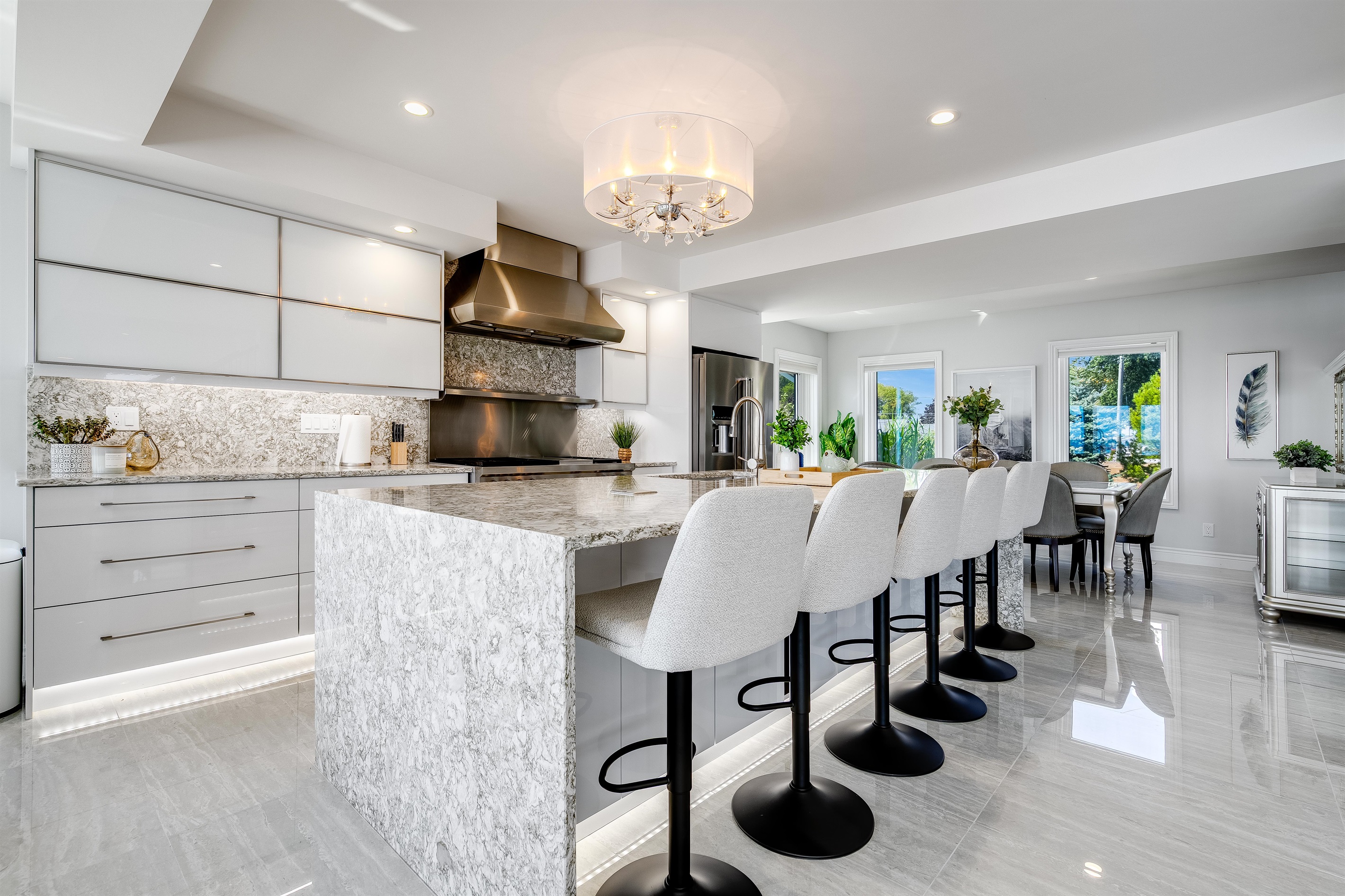 An entertainer’s dream with endless counter space