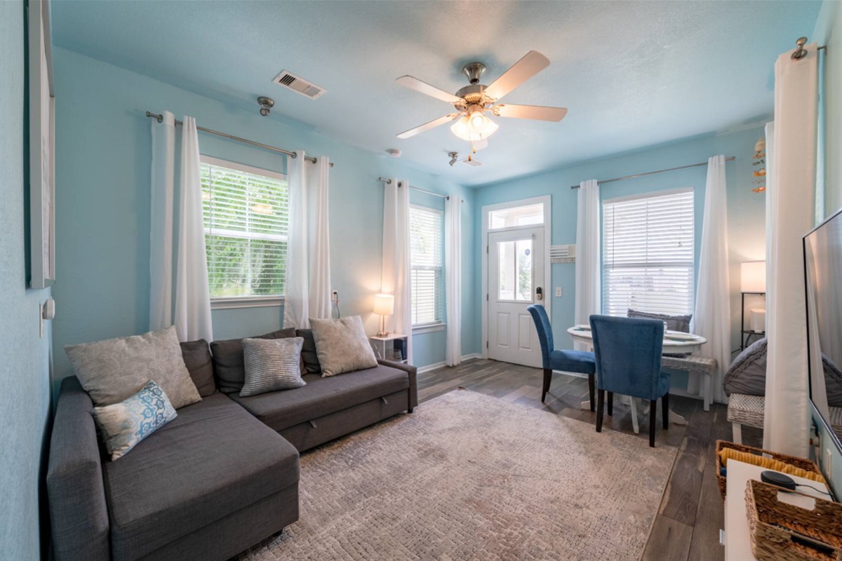 4fcef17812584fd093271efa83571907 Large | Beachhouse | Texas | TX | Vacation Homes | Galveston | Crystal Beach | Kokomo | Breezy Days | Beachfront Elegance | Sunrise Serenity | Southern Sands Property Management, LLC