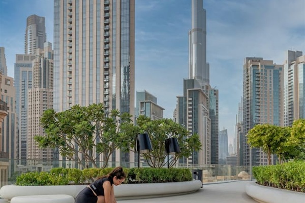 Atmosphere floor - Enjoy amazing views of the city with Burj Khalifa background and greenery spaces. 