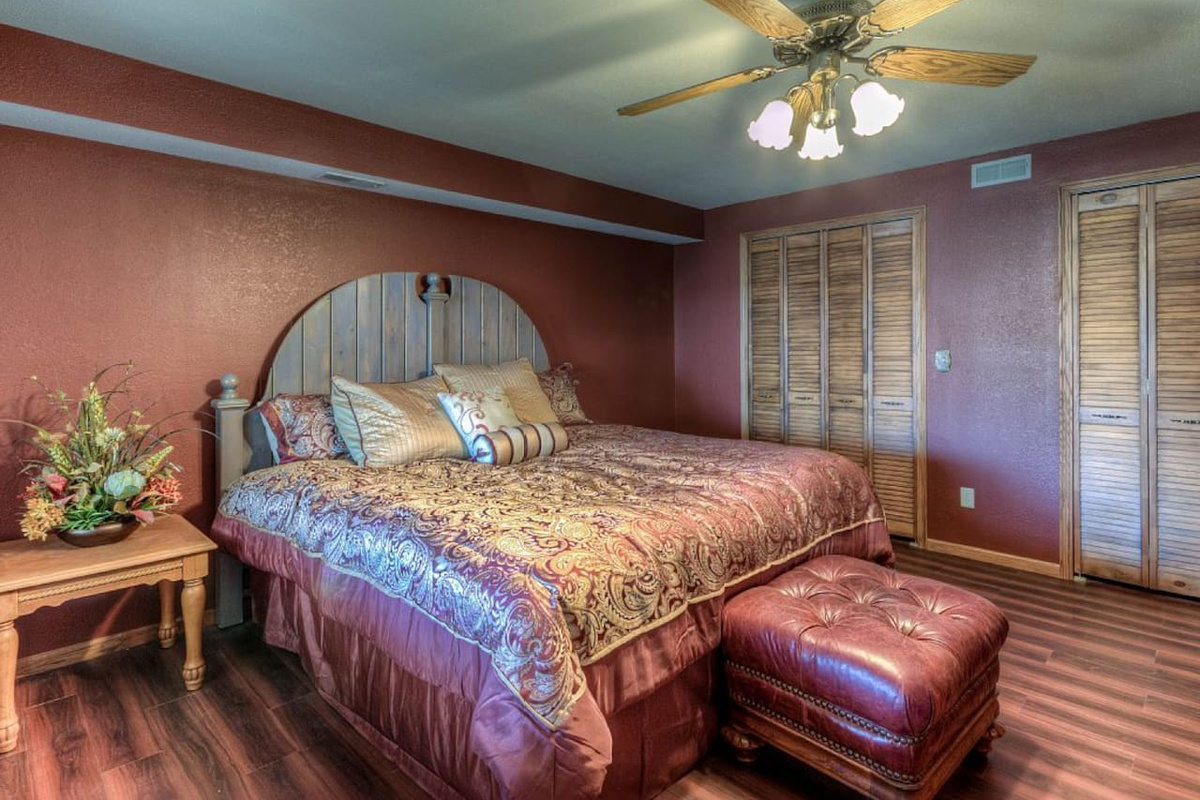 Bedroom, lake view, lower level