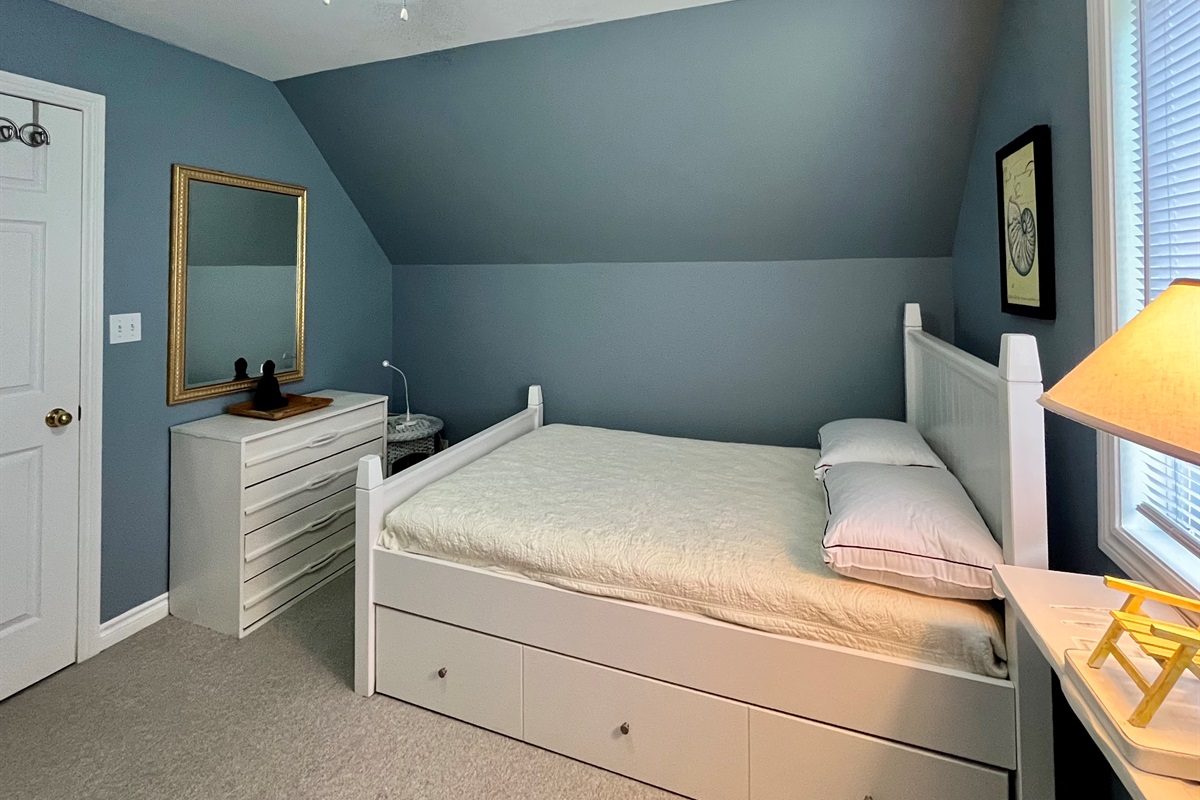 4fdf6f08554343788f901f3ed5b499f6 Large