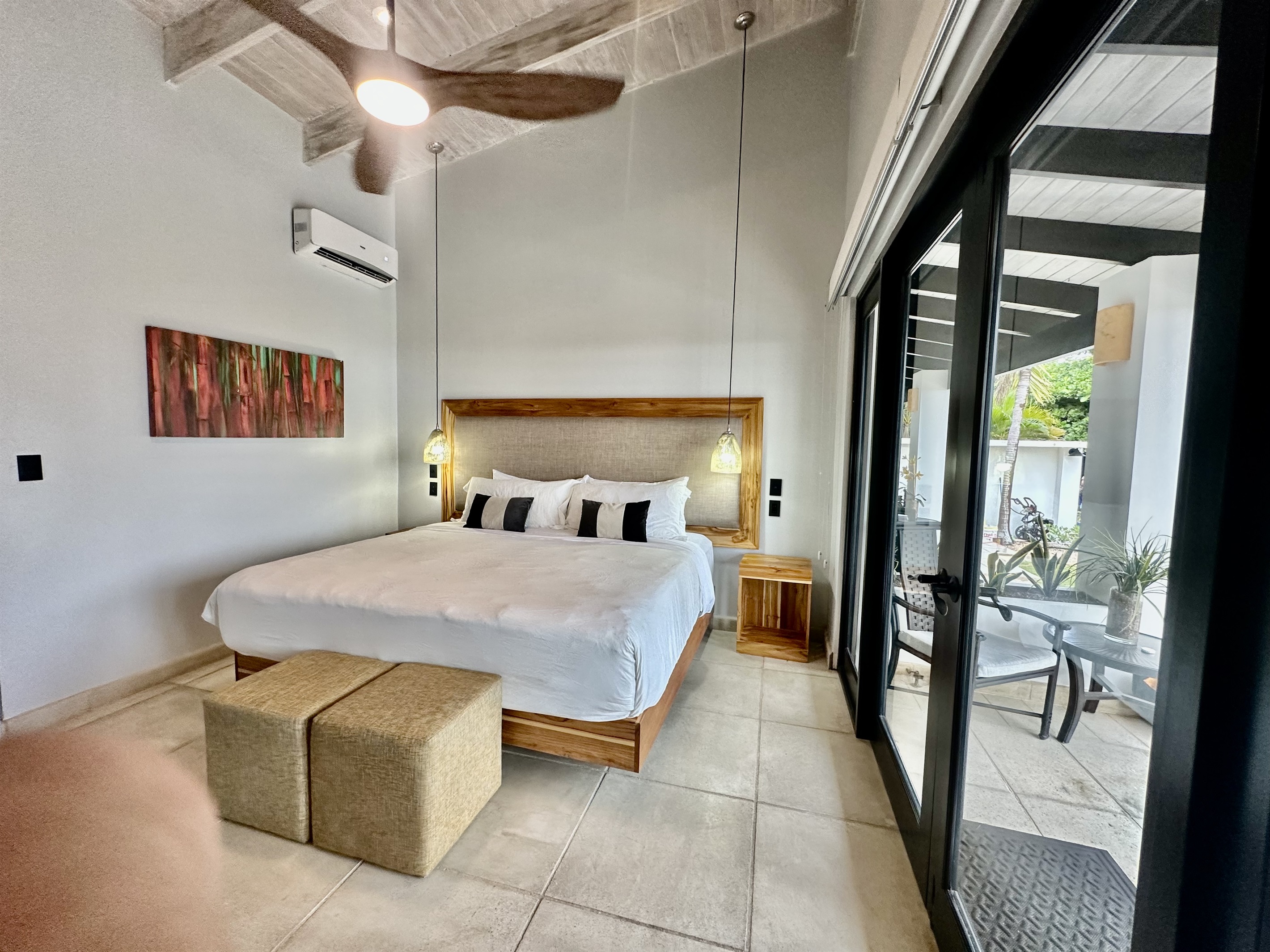 Guest Suite 6 King or 2 Twins