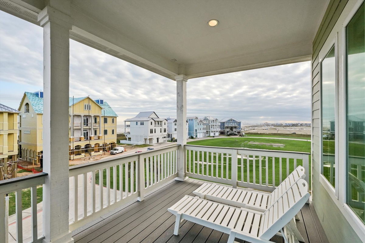 4fedc0bb5eb445c2bbfd335faa8c8a7b Large | Beachhouse | Texas | TX | Vacation Homes | Galveston | Crystal Beach | Kokomo | Breezy Days | Beachfront Elegance | Sunrise Serenity | Southern Sands Property Management, LLC