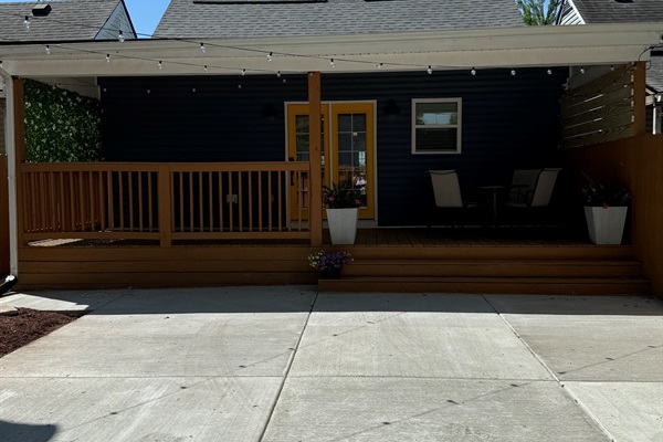 Exterior Backyard & Back Deck