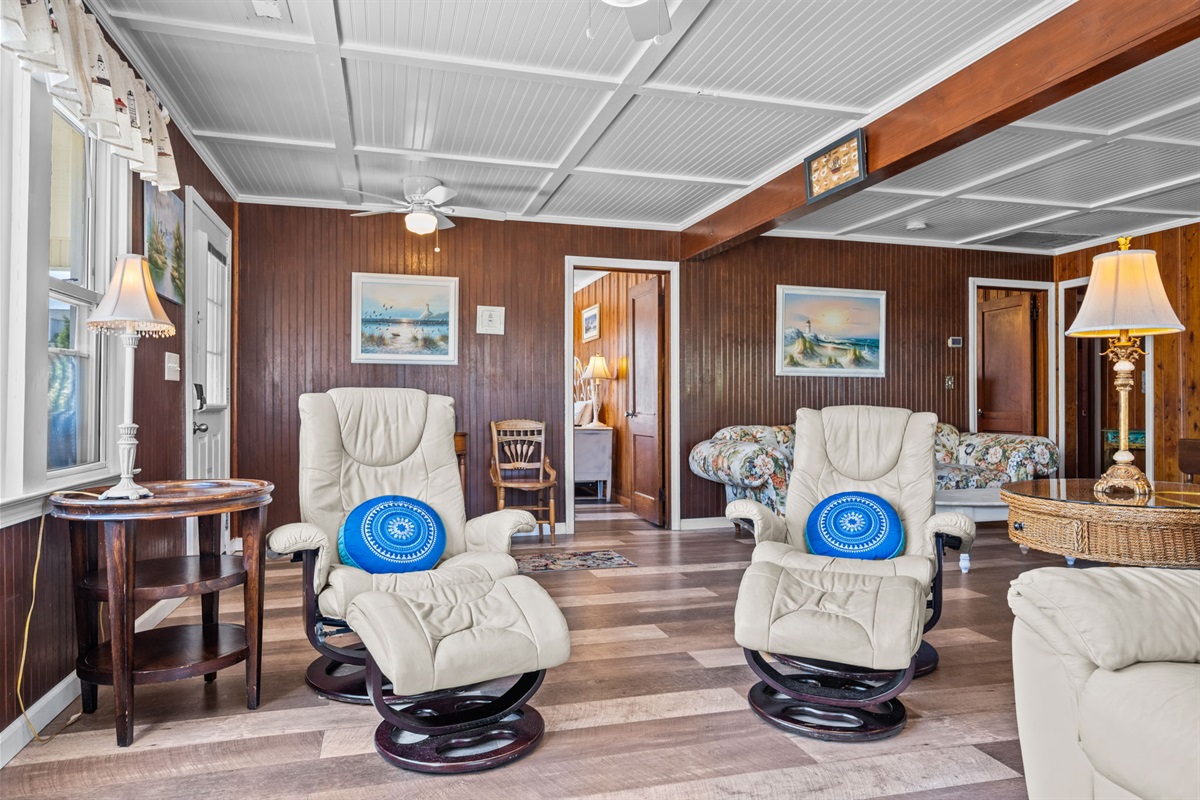 Relaxing in style with these comfortable recliners