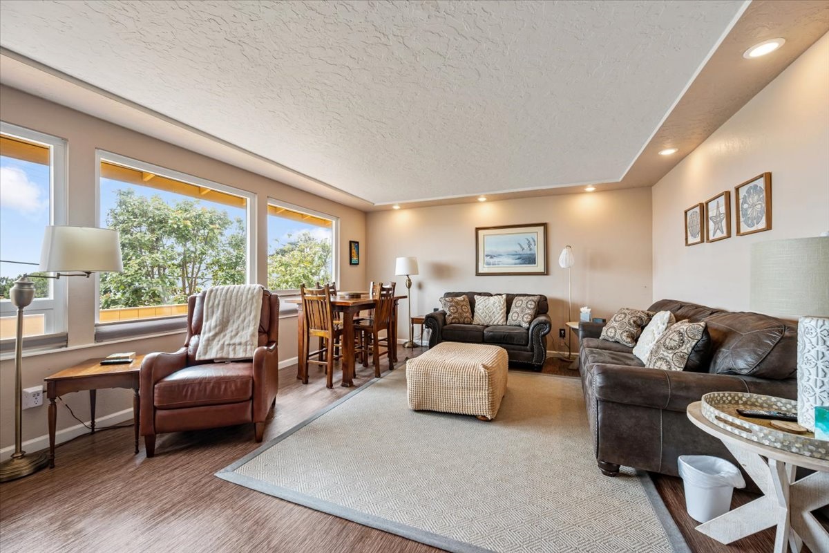 Living Room - Upstairs