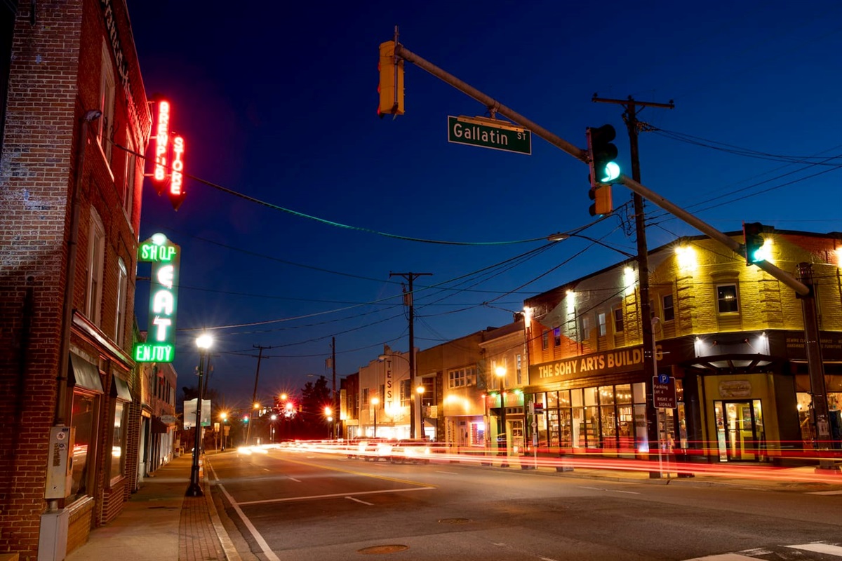 Bardstown Rd & Bonnycastle Ave