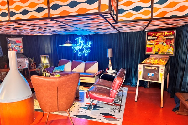 The lounge has 2 pinball machines