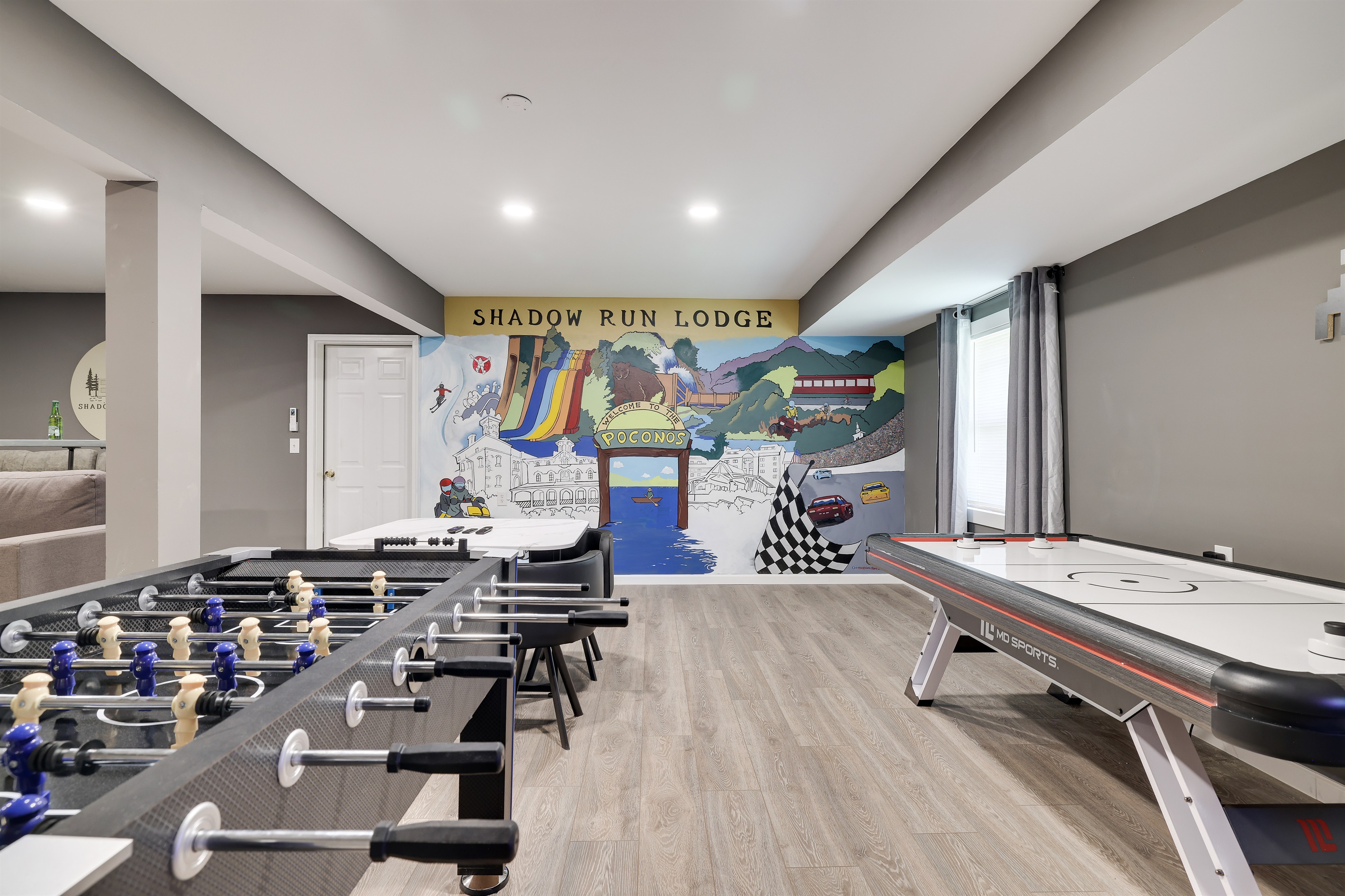 Who will take the crown of the Poconos vacation championship?