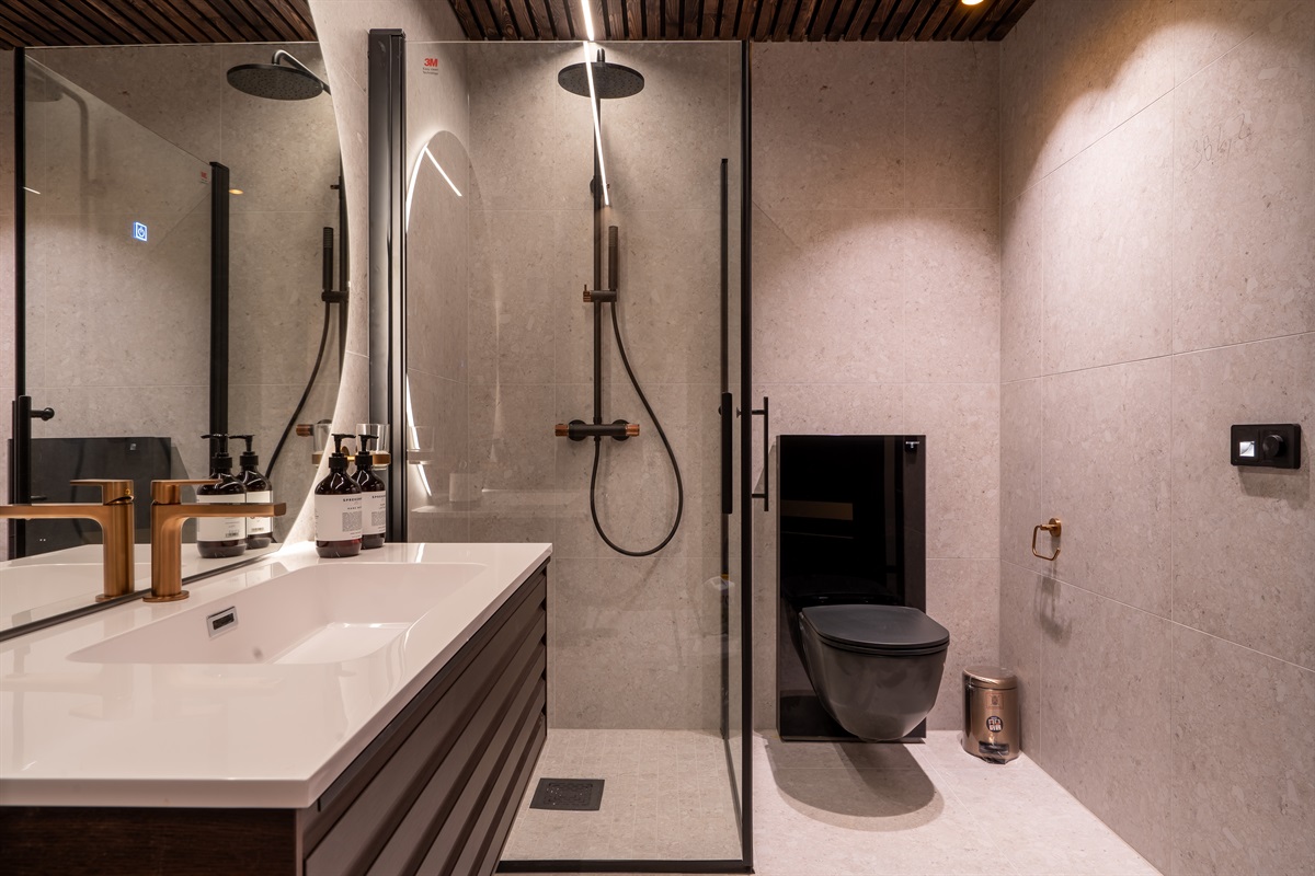 Bathroom overview