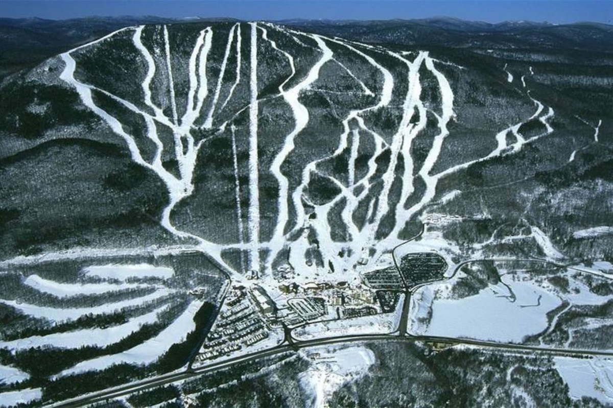 Magnifique vue d'hivers du Mont Sainte-Anne, situé à environ 5 minutes d'auto !