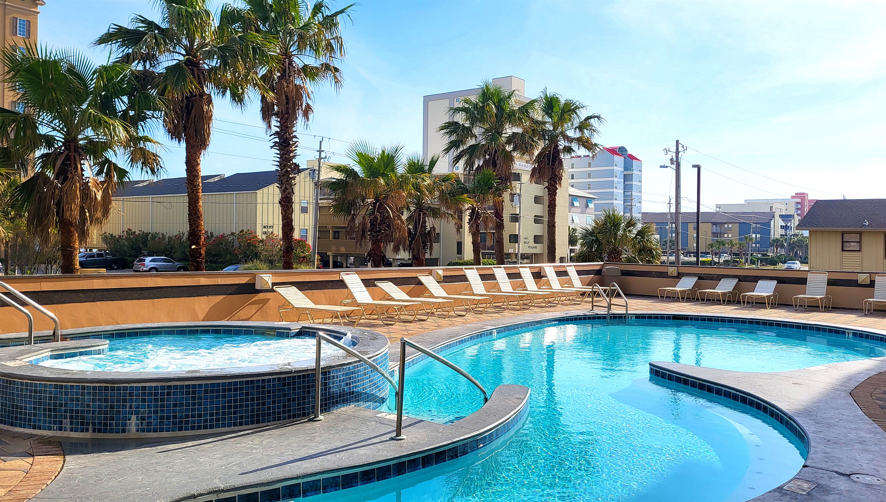 Main Complex Pool & Spa