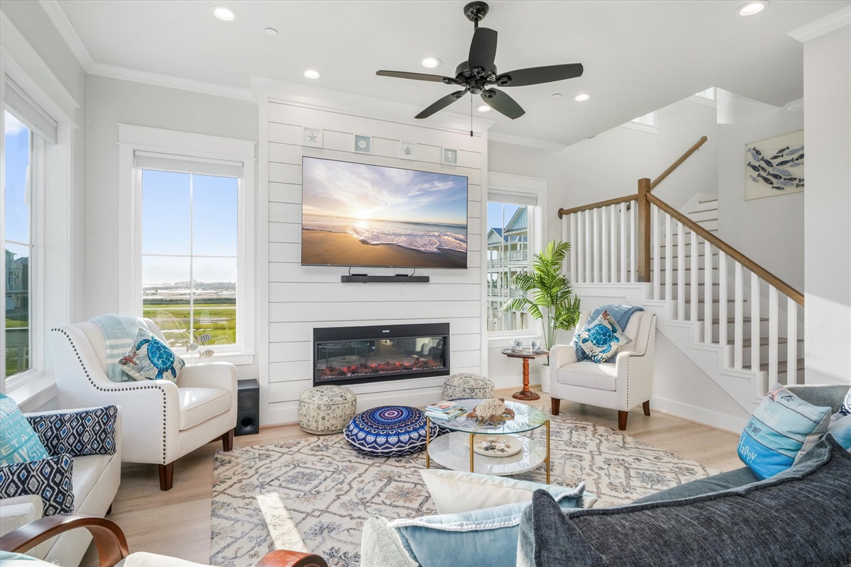 505b7725bfde46848cf4f410c0f0c1fb Large | Beachhouse | Texas | TX | Vacation Homes | Galveston | Crystal Beach | Kokomo | Breezy Days | Beachfront Elegance | Sunrise Serenity | Southern Sands Property Management, LLC
