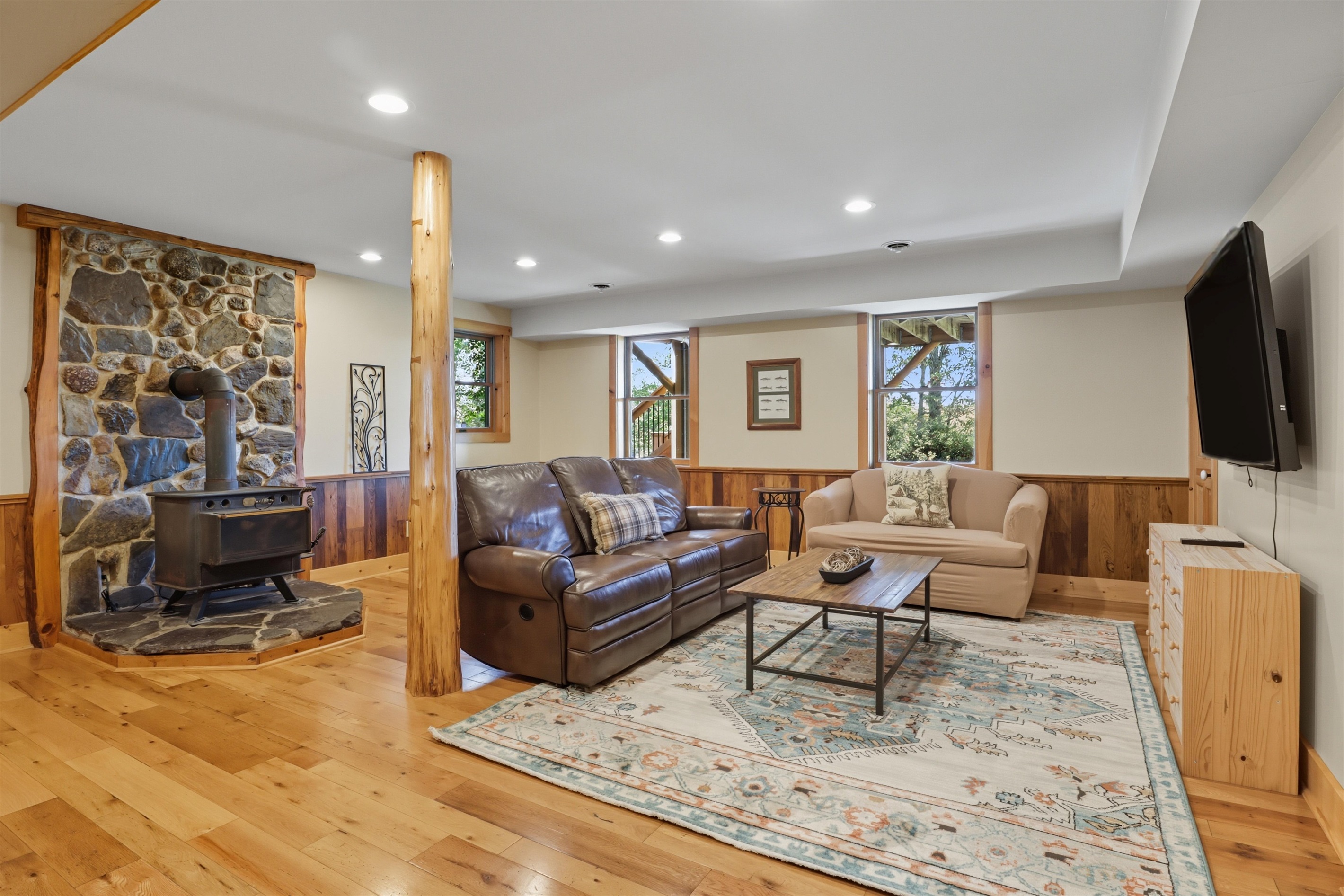 Comfortable family room with stylish furnishings and inviting atmosphere.
