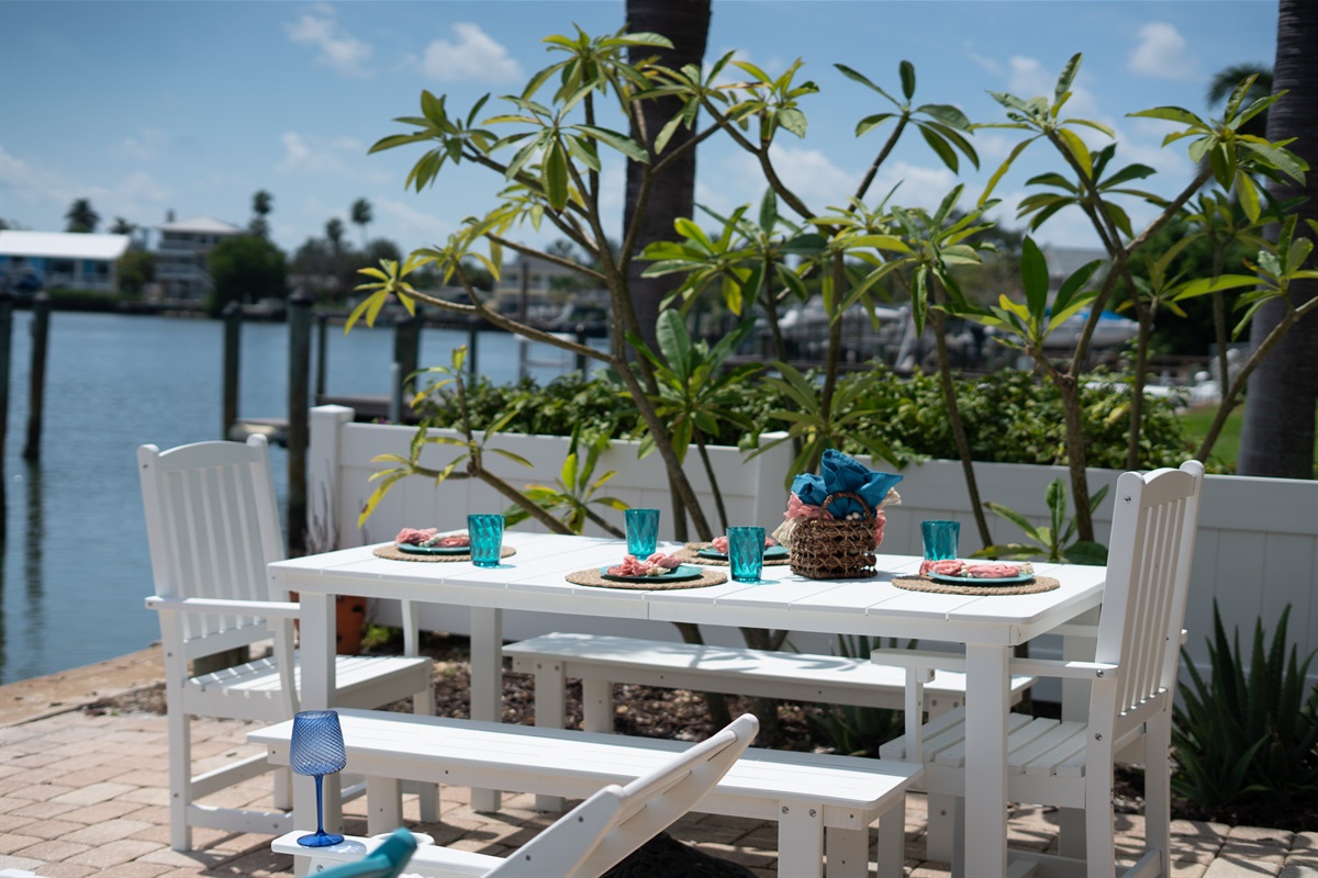 There is plenty of outdoor seating.