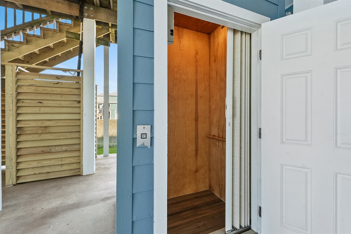 Additional amenities include an elevator for easy luggage transport and accessibility.