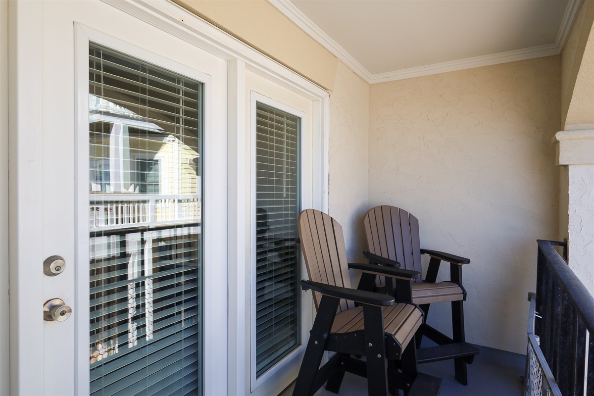 Relax on the balcony!