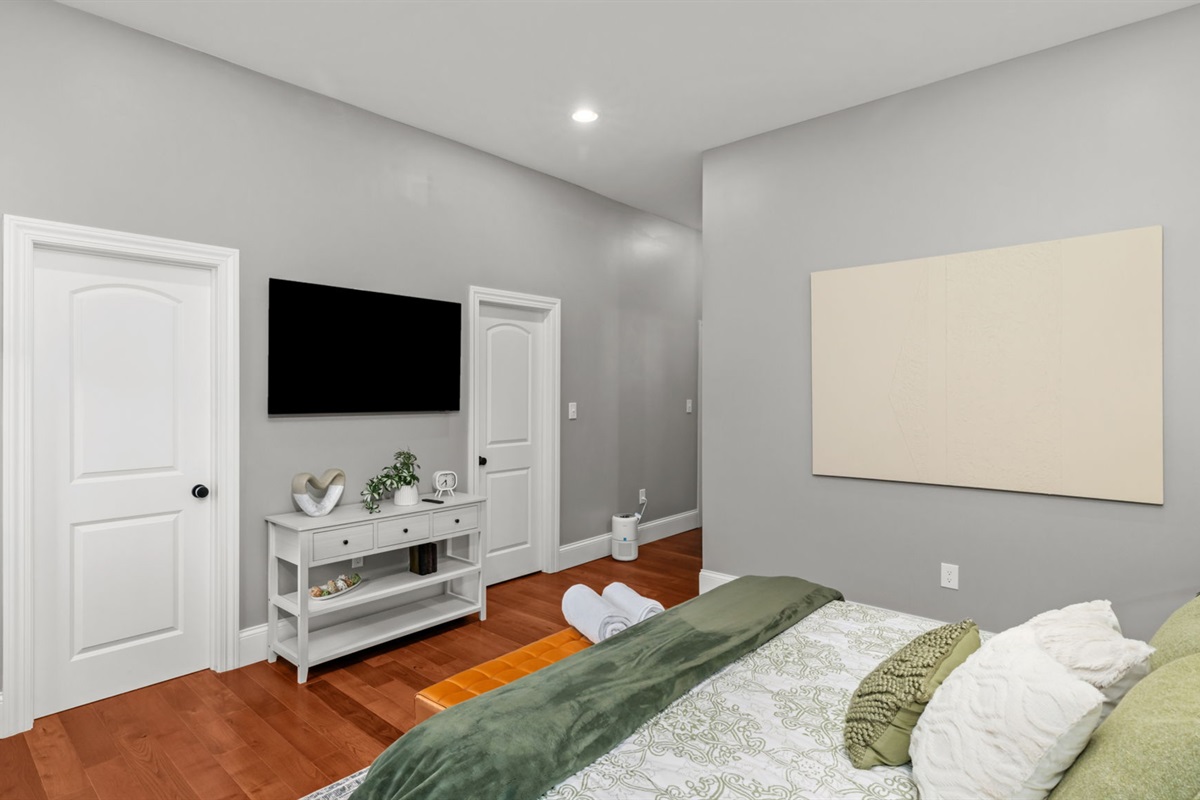 Unwind with the Smart TV as you drift off to sleep.