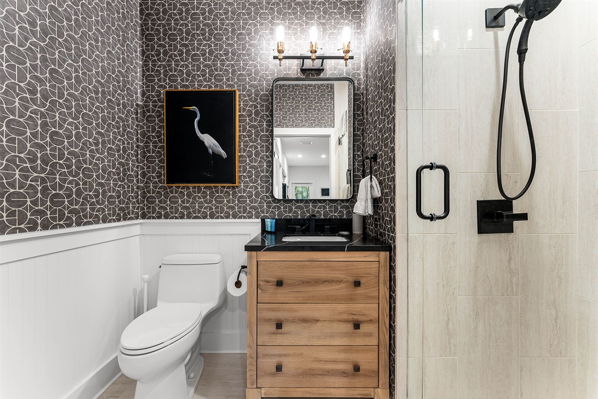 Unattached bathroom with shower