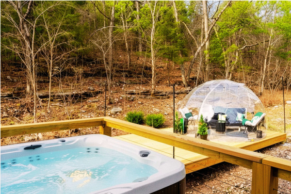 Unwind in the bubbling hot tub and enjoy nature from your charming cozy dome!