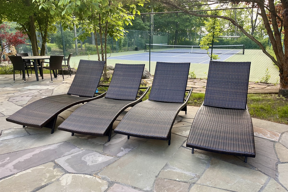 Pool Lounge Chairs