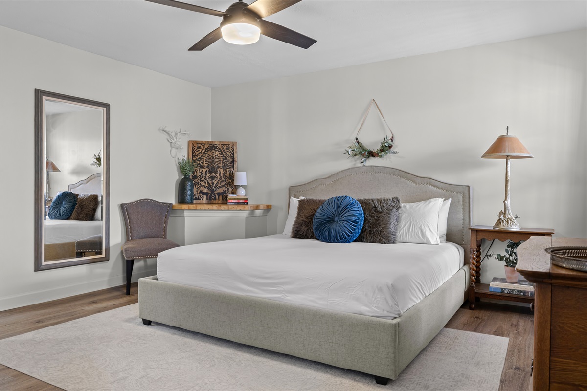 Melody bedroom with King bed.