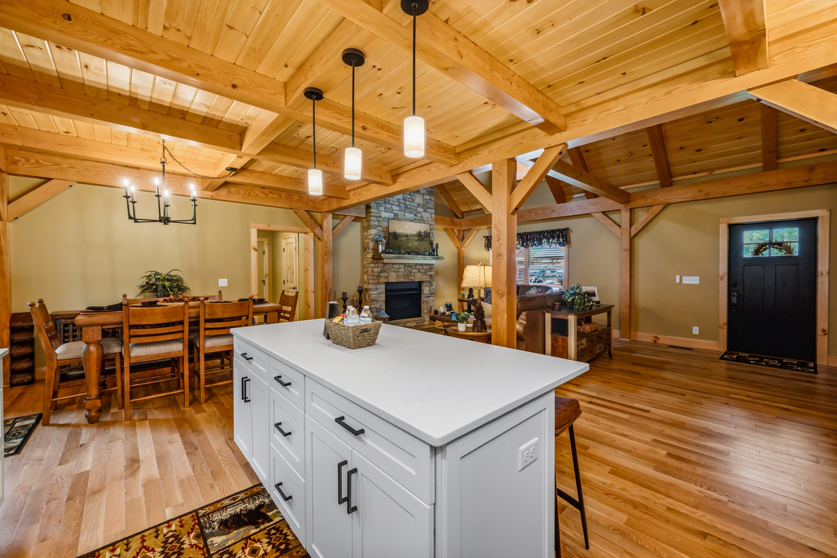 Large Island with Quartz Counters