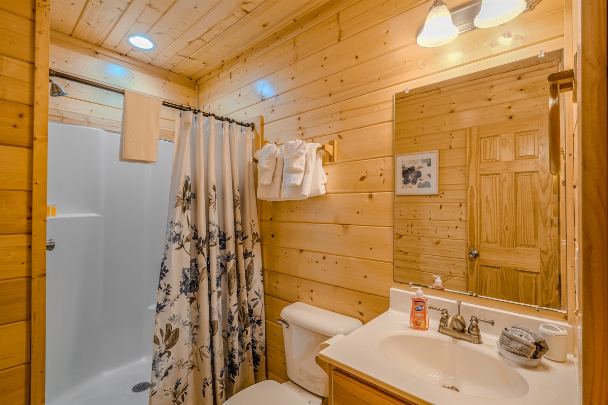 3rd bedroom ensuite bathroom with shower