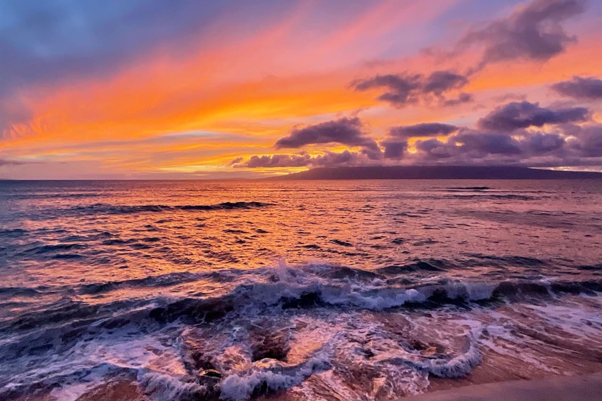 Sunset from Kaanapali Shores resort grounds. During whale season, you can see whales from the resort.