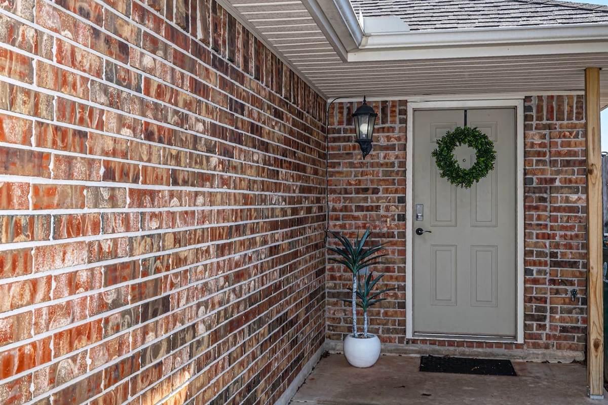 Warm and enviting curb appeal.