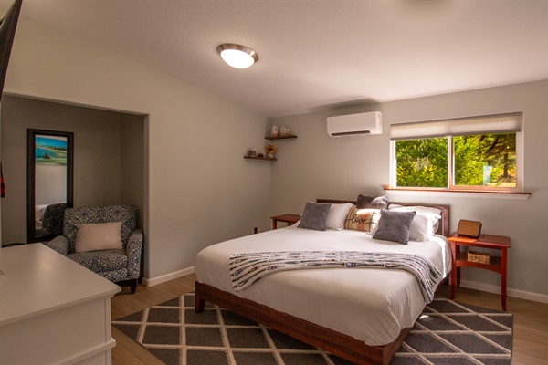 Middle Bedroom