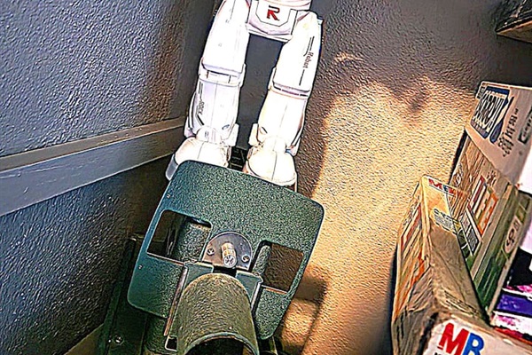 SHHHHHHH! The Innkeepers snuck this picture of Howie SHOG after hours. Don't tell the Boss! 