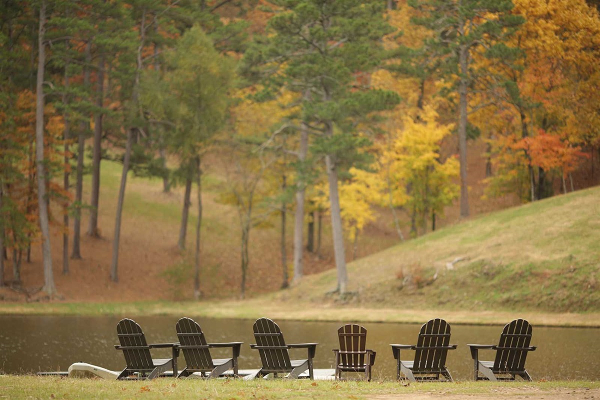 Lake Seating