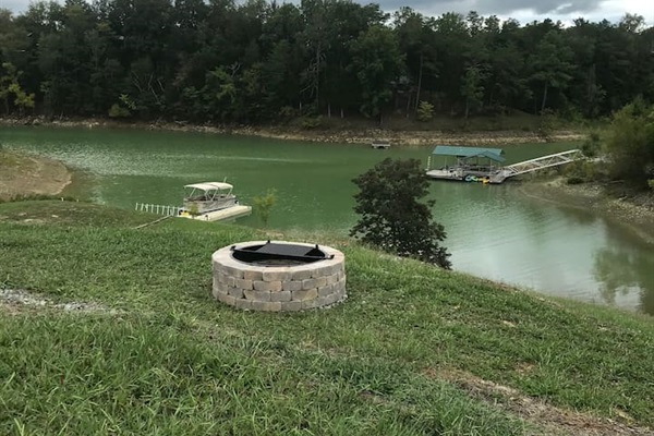 Fire Pit (Chairs too)