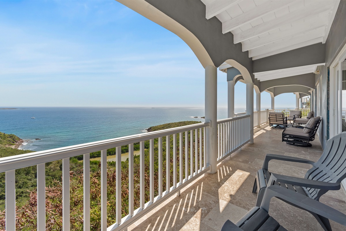 Endless views of turquoise waters from every angle of the villa.