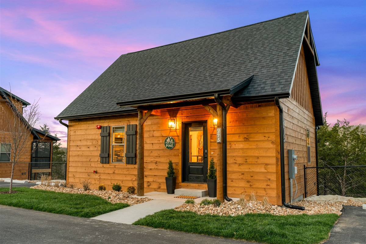 We hope you love our Par and Pine cabin as much as we do. We'd love to be your host. Start creating your memories today.