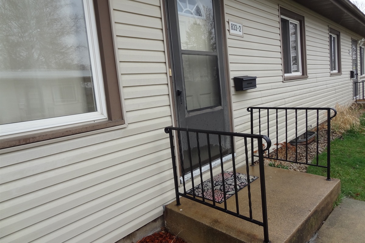 2 steps at front entry