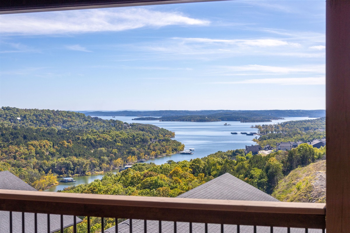 Incredible lakeview from your back deck